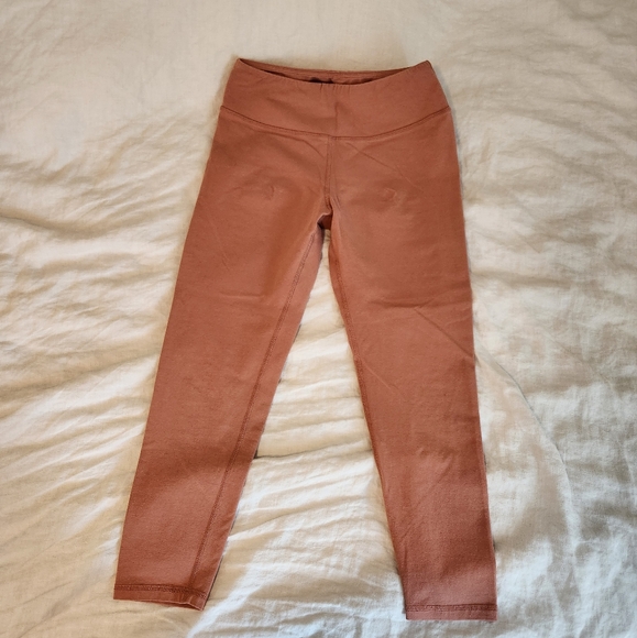 Mate The Label organic stretch leggings and biker shorts - Picture 7 of 11